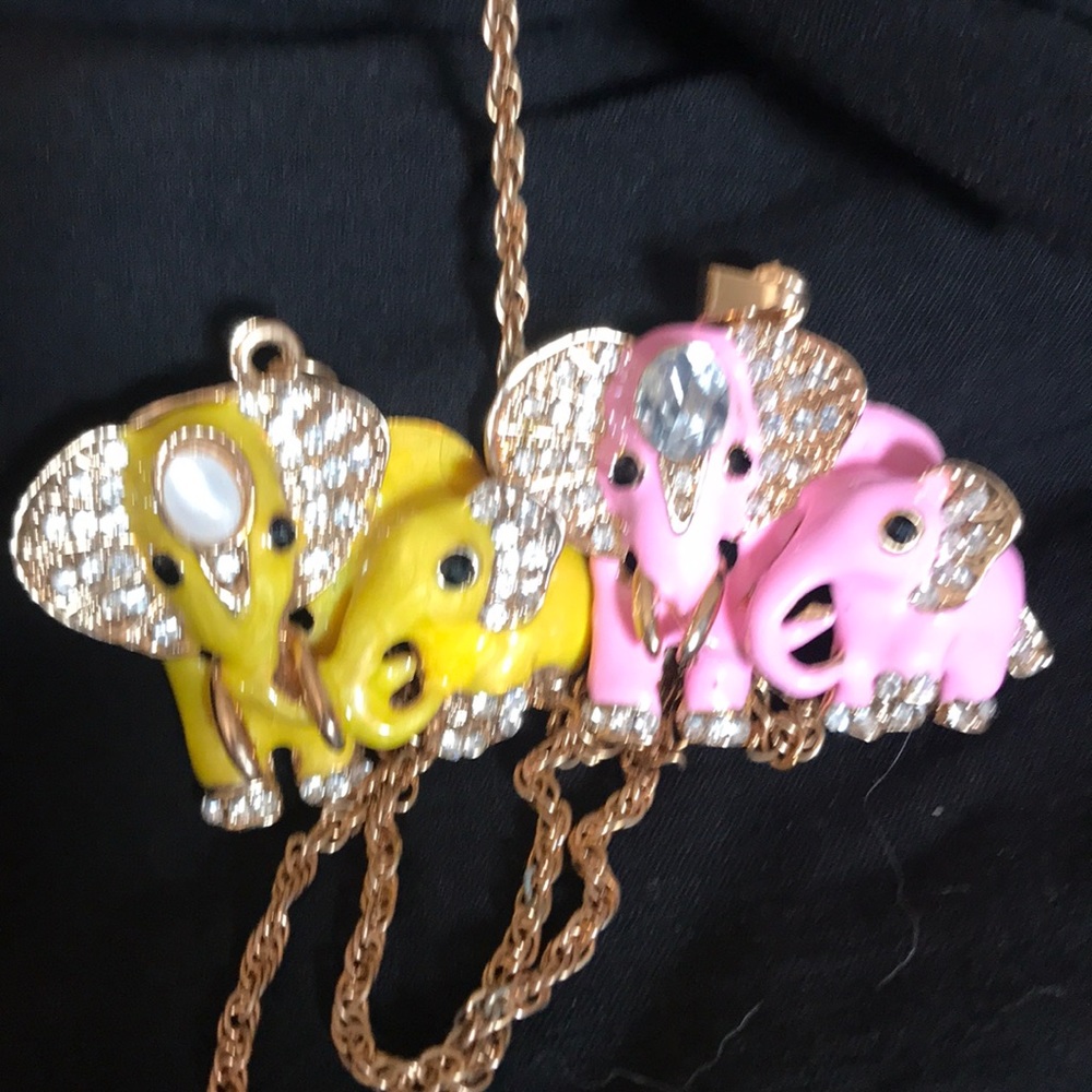 Pair of Elephants pendants